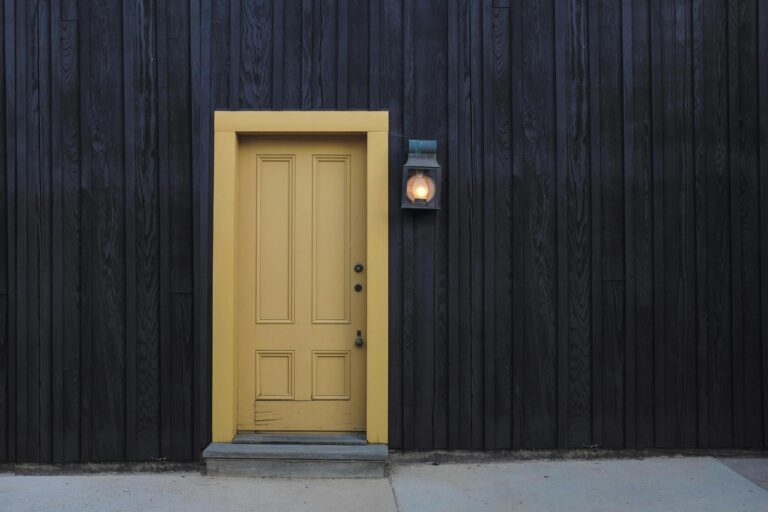 Do this to your entryway for an instant 'wow' factor.