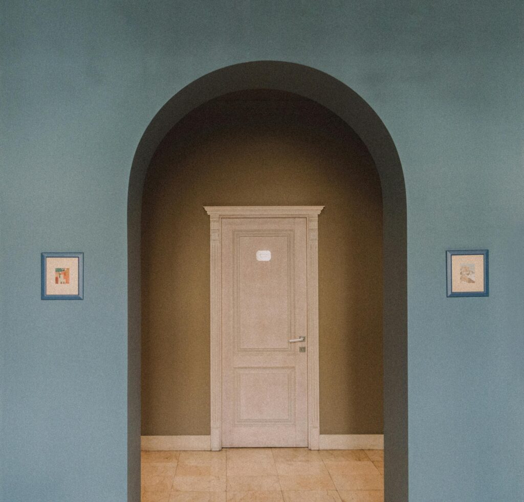 Do this to your entryway for an instant 'wow' factor.