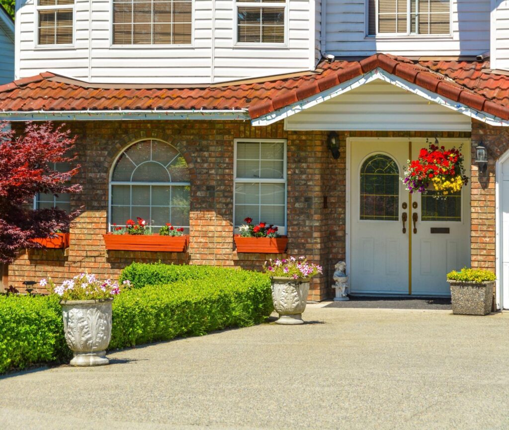 Boost your home's value with these simple curb appeal hacks