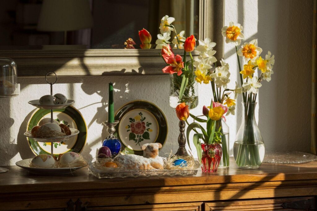 Why Vintage Decor Is Back and Bigger Than Ever