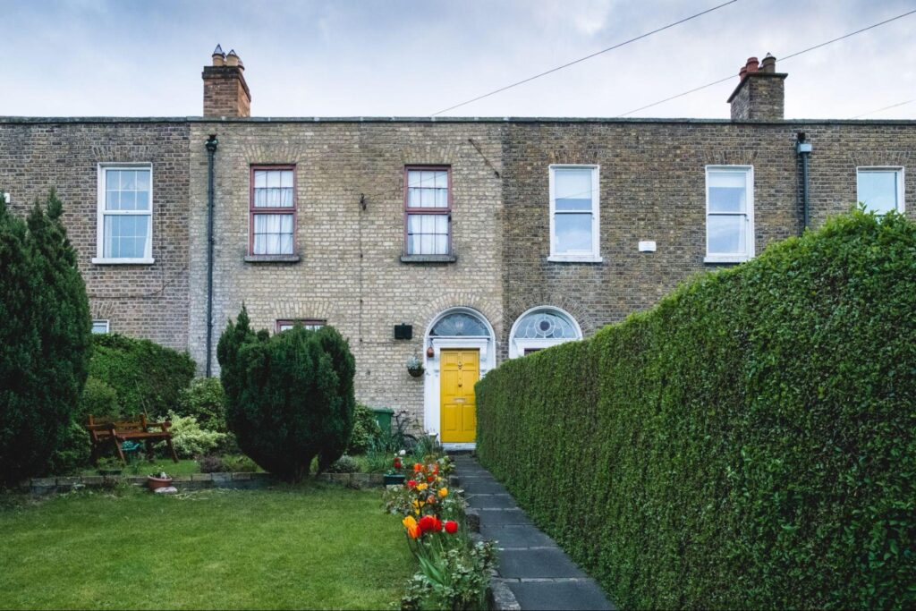 Boost your home's value with these simple curb appeal hacks