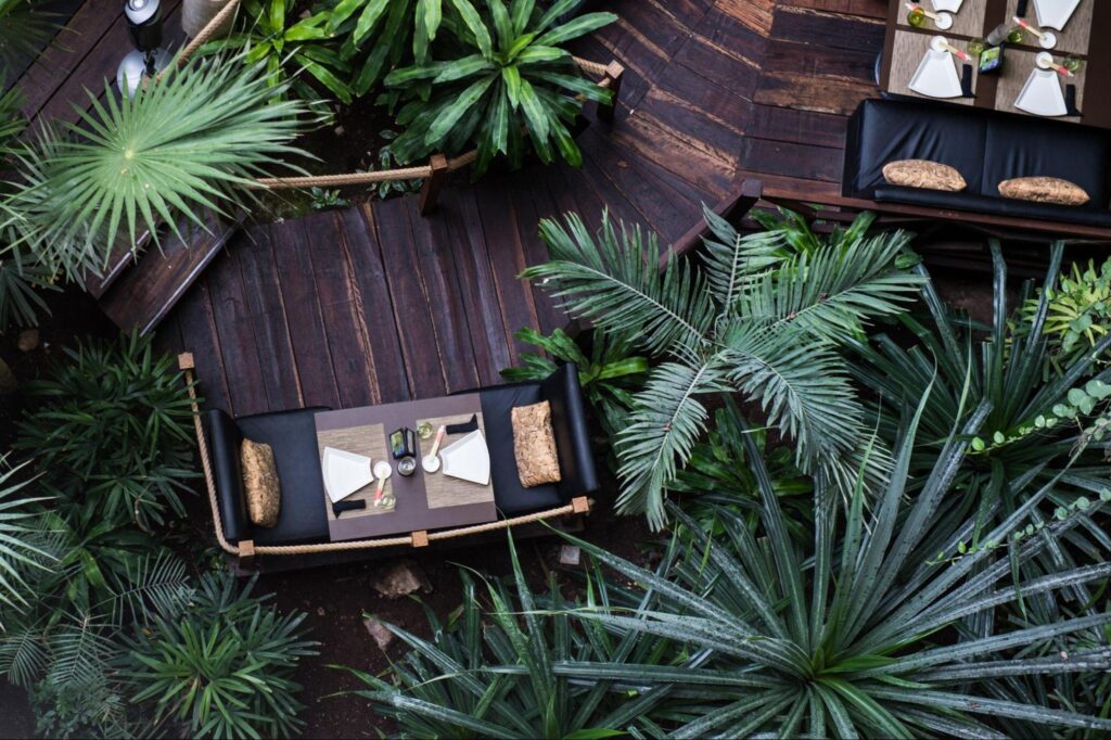 6 Easy Ways to Transform Your Backyard Into an Oasis