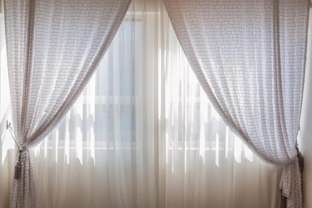 How Changing Your Curtains Can Transform the Entire Room