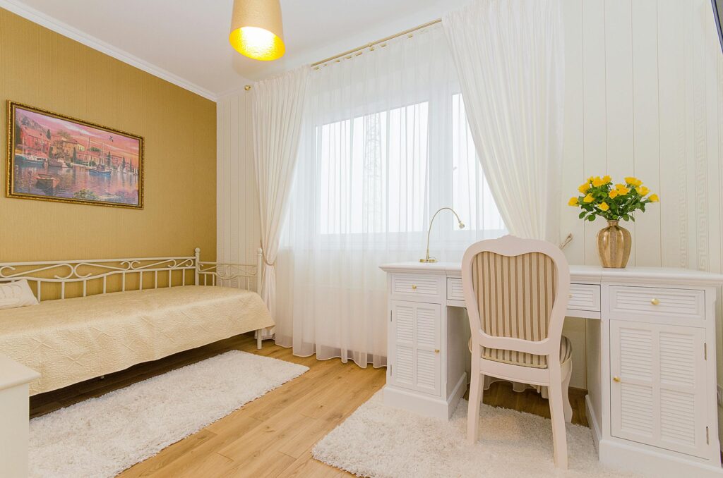 How Changing Your Curtains Can Transform the Entire Room