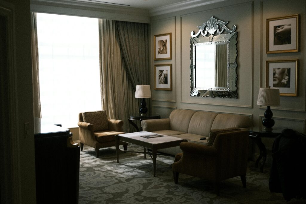 How to Use Mirrors to Brighten Up Any Room