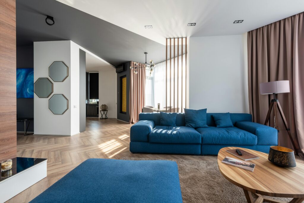 How to Use Mirrors to Brighten Up Any Room