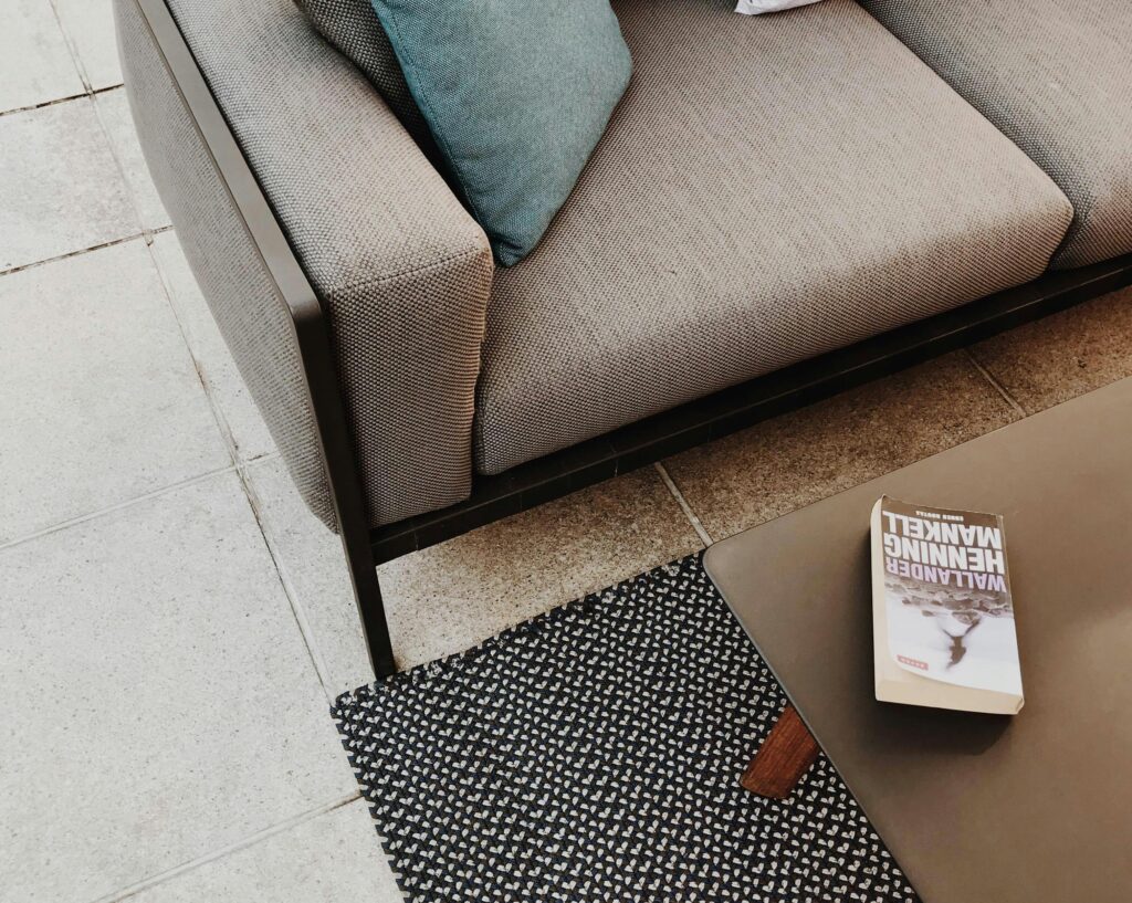 Modern Meets Cozy: How to Blend Styles Like a Pro