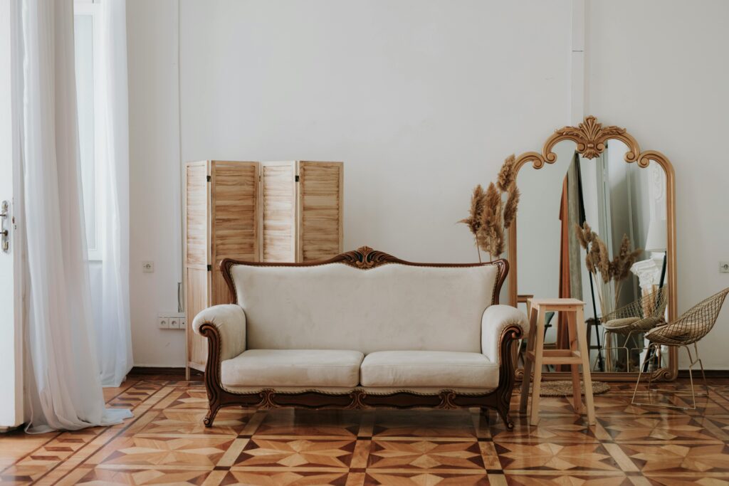 How to Use Mirrors to Brighten Up Any Room