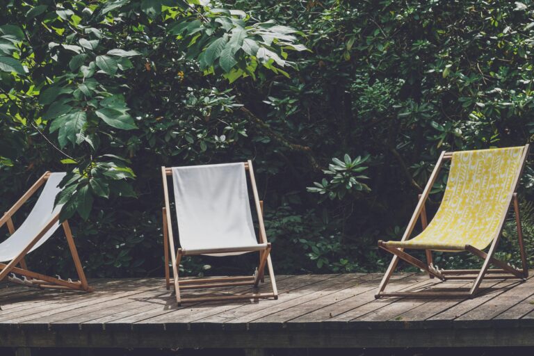6 Easy Ways to Transform Your Backyard Into an Oasis